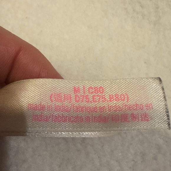 Women’s Victoria Secret Pink Bra - Picture 5 of 6